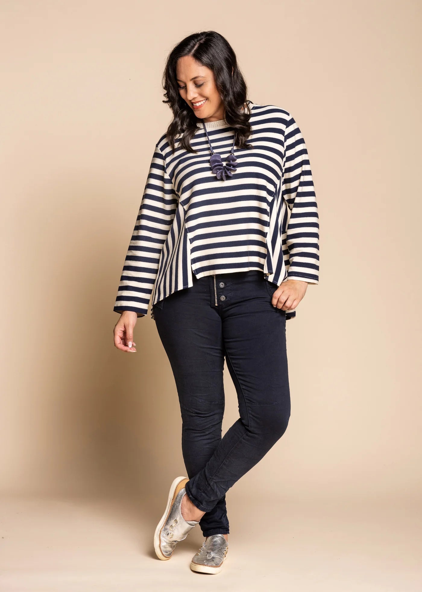 Nessie Pants in Navy Bottoms Imagine