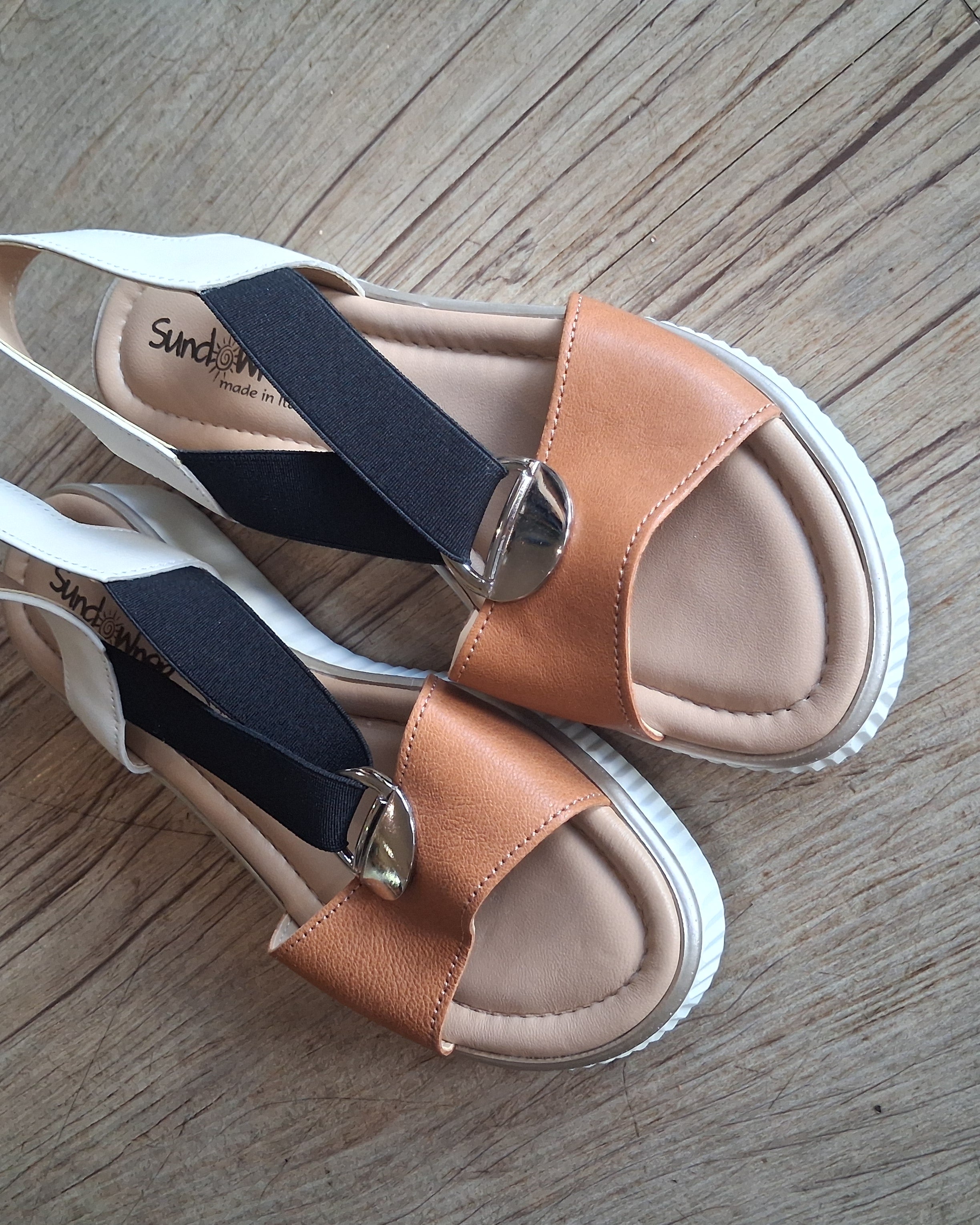 Roby Sundowner Tan Shoes Sundowner