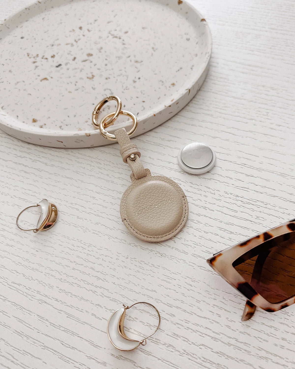 Opal Airtag Case Vanilla Gifts and Accessories Louenhide