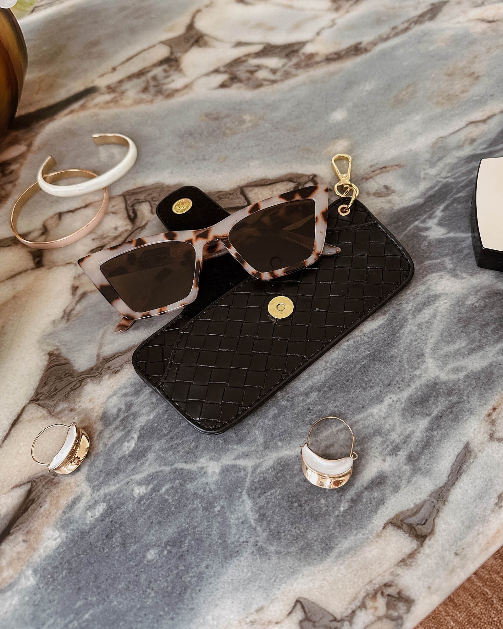 Skittle Sunglass Case Woven Black Sunglasses & Glasses Louenhide