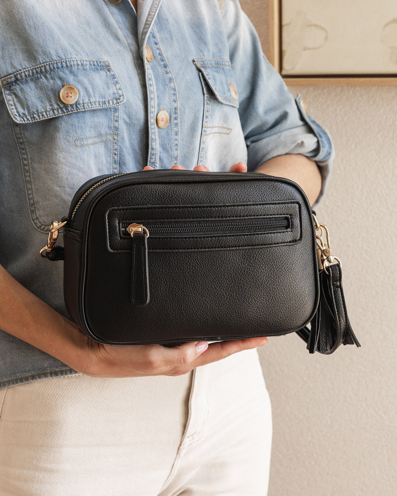 Jacinta Gia Crossbody Bag Black Bags and Purses Louenhide