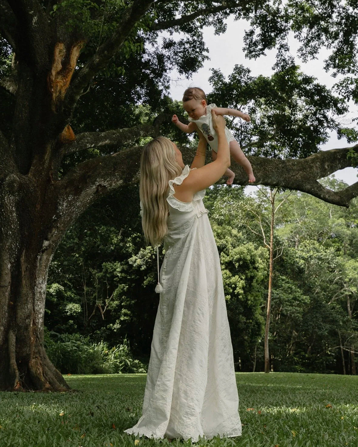 Swan Heirloom Maxi Dress White Dresses Jollou