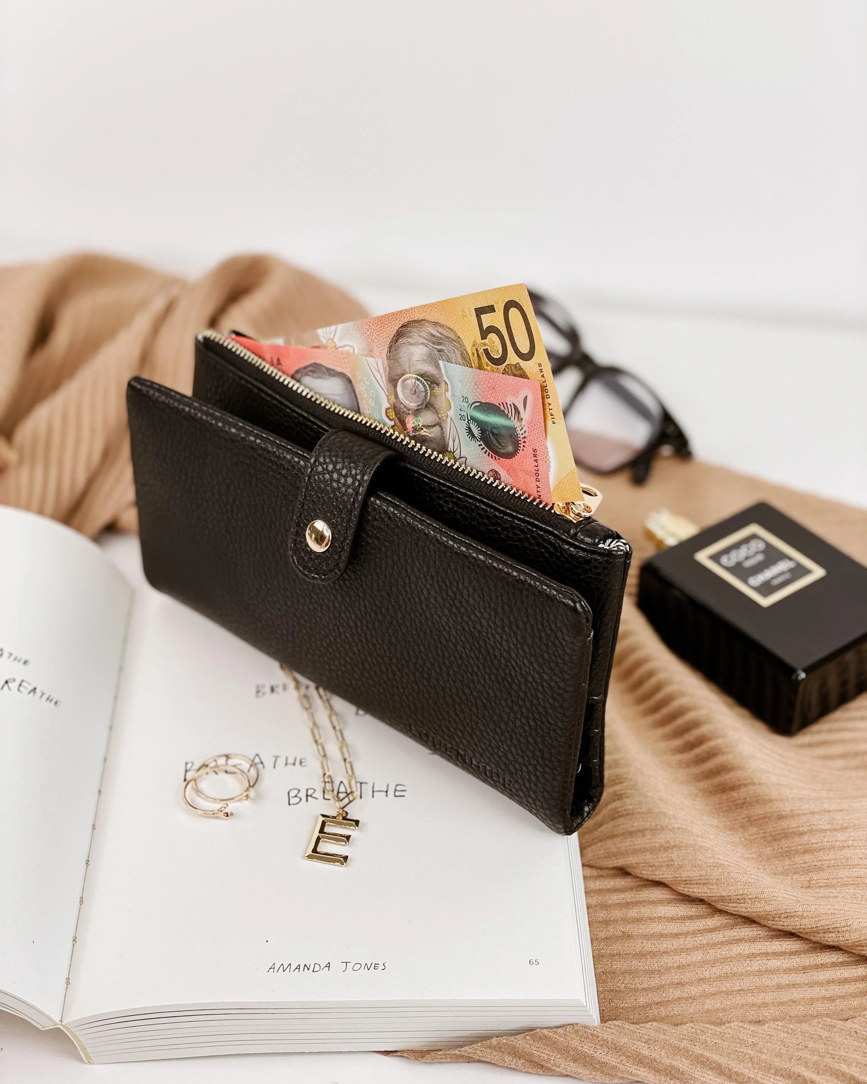 Stella Wallet Black Bags and Purses Louenhide