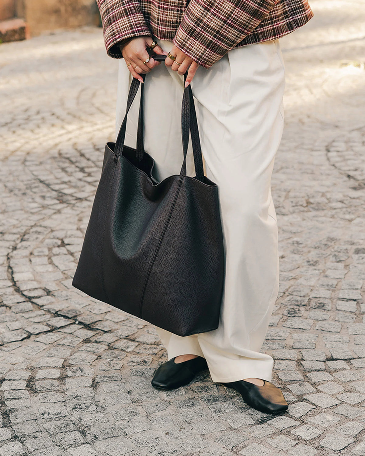 Colby Tote Bag Black Bags and Purses Louenhide
