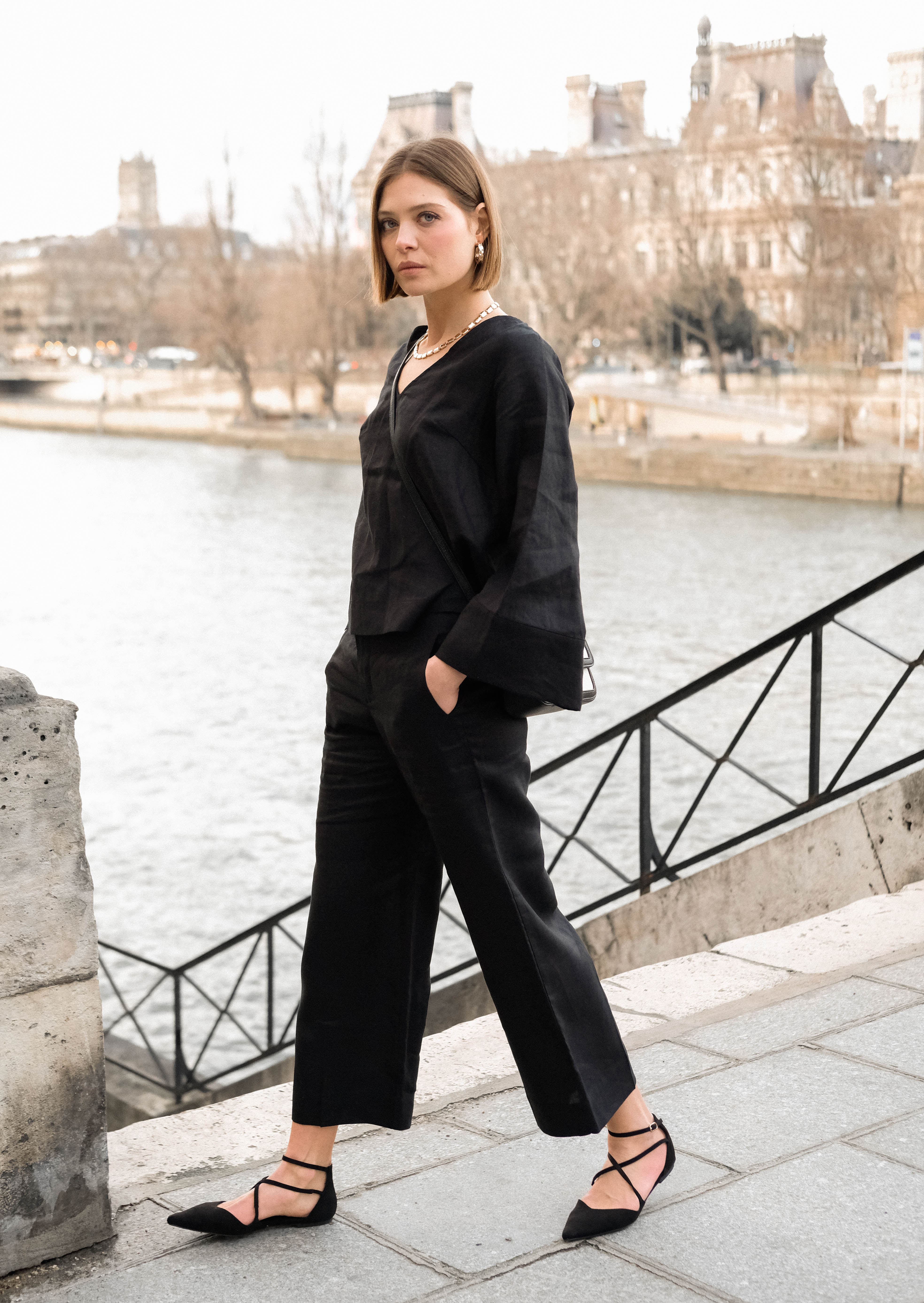 Nisha Cropped Linen Pant Black Bottoms Adorne 10