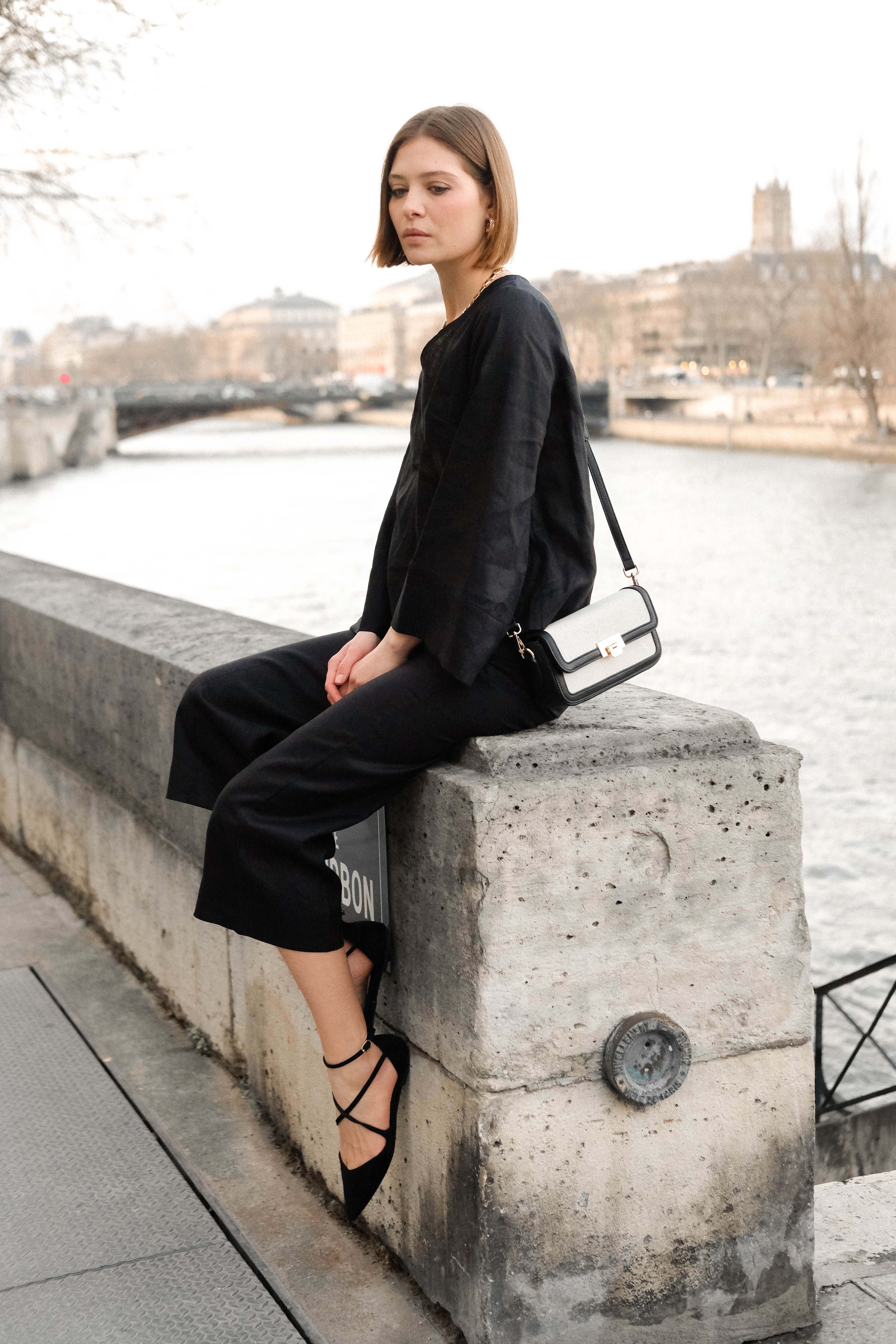 Nisha Cropped Linen Pant Black Bottoms Adorne