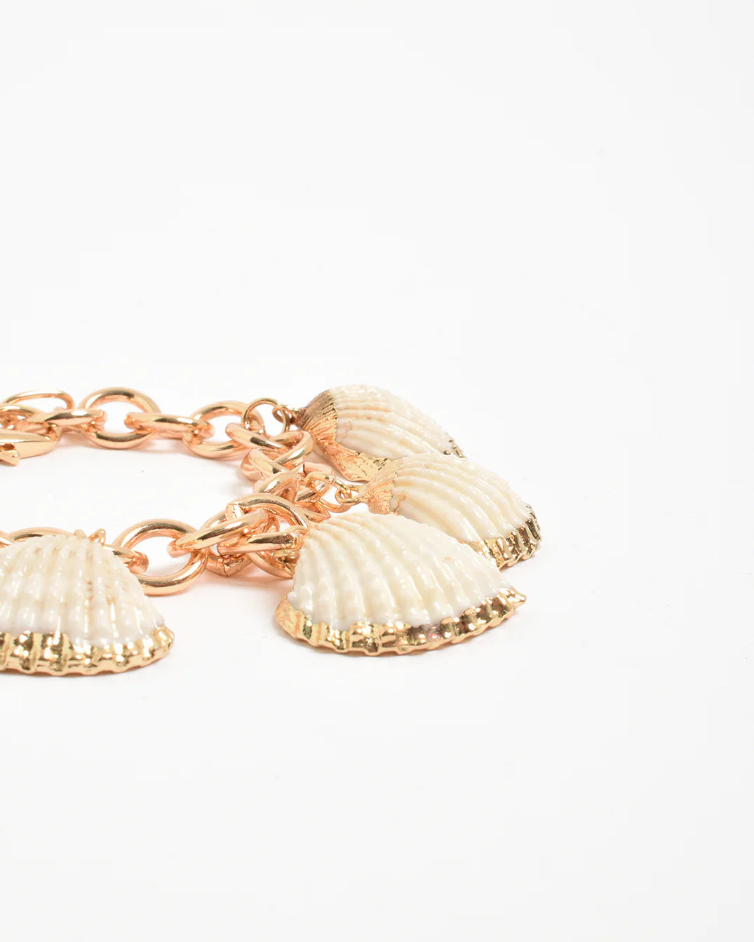 Metal Edged Shell Bracelet White/Gold - Global Free Style