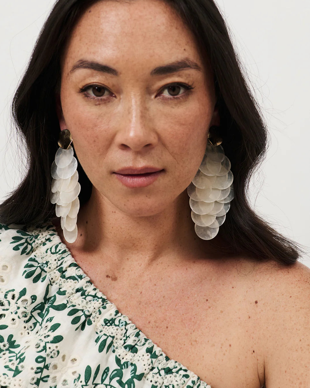 Shell Disc Statement Earring Cream Gold - Global Free Style