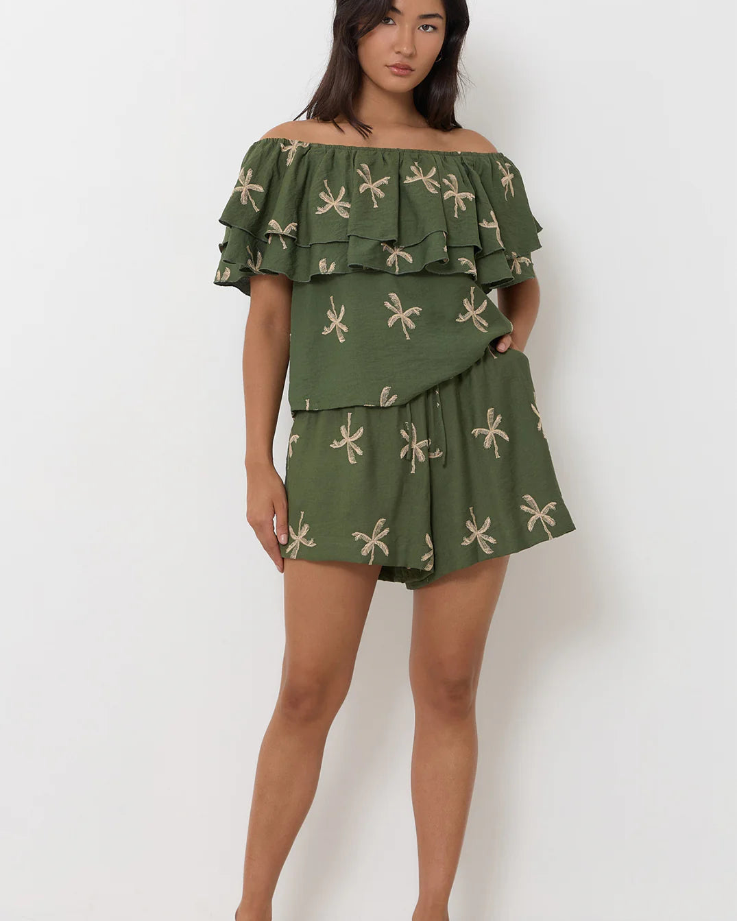 Billy Embroidered Palm Short Green Bottoms Adorne