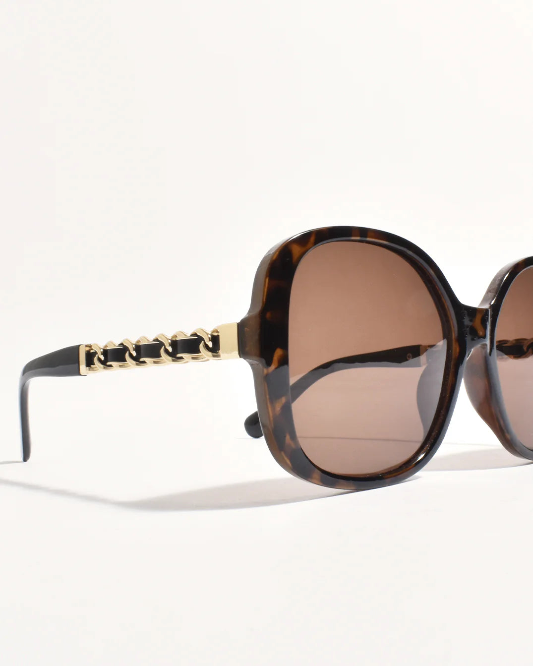 Bexley Sunglasses Tort Sunglasses & Glasses Adorne