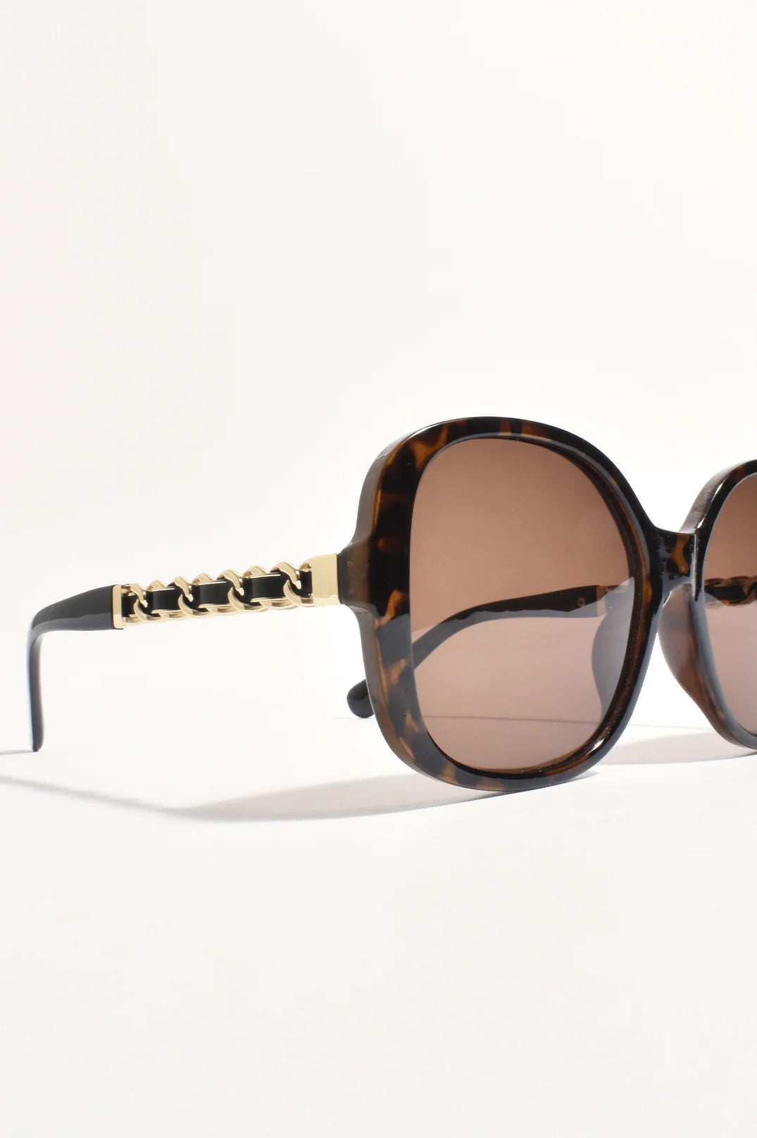 Bexley Sunglasses Tort Sunglasses & Glasses Adorne