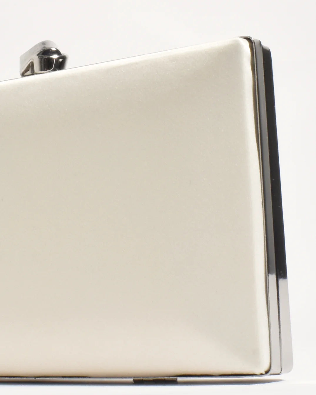 Mira Structured Clutch Cream - Global Free Style