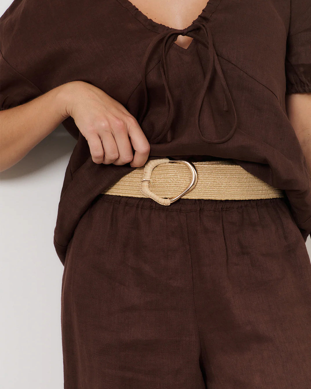 Wrapped Buckle Stretch Belt Camel/Gold Belts Adorne