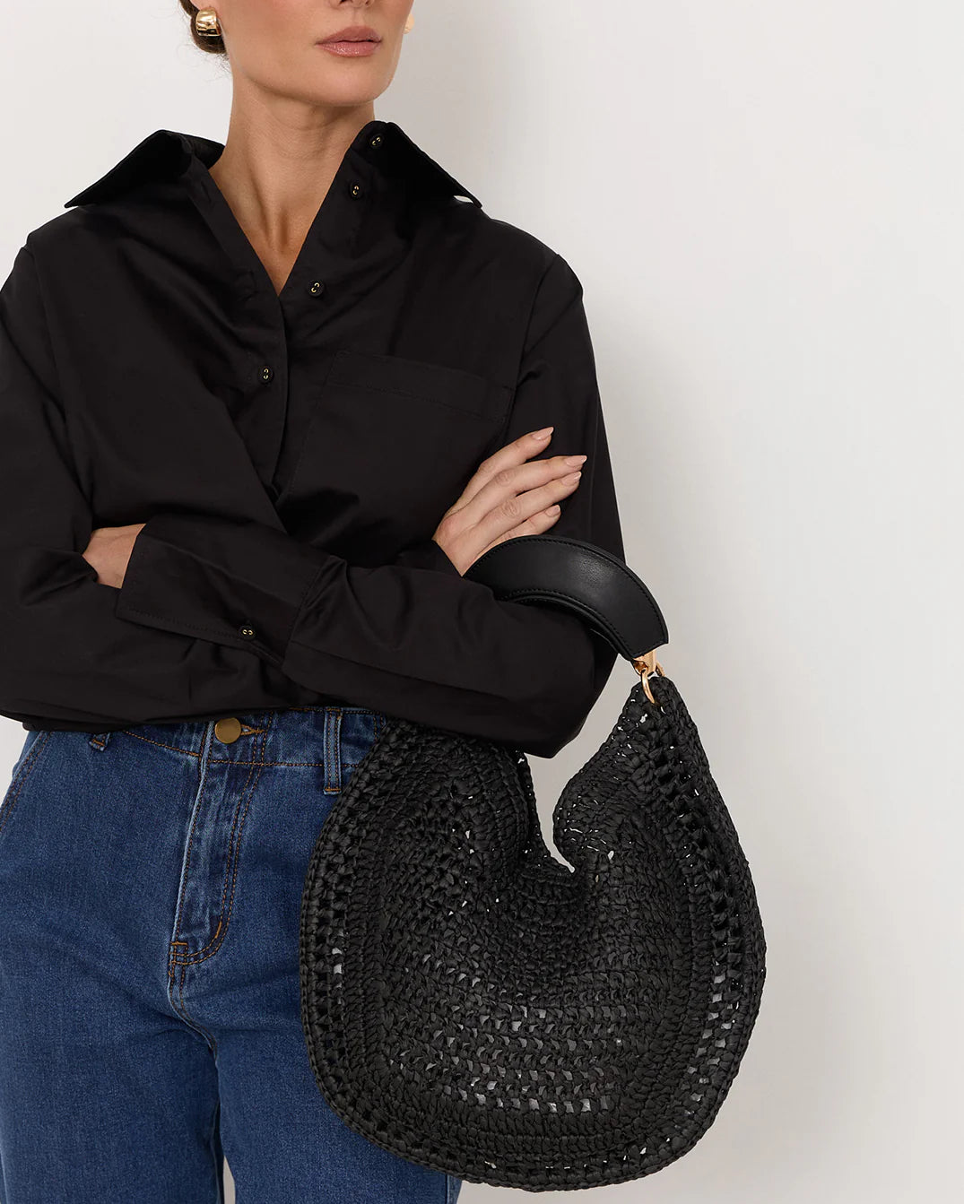 Round Weave Handle Handbag Black Bags and Purses Adorne