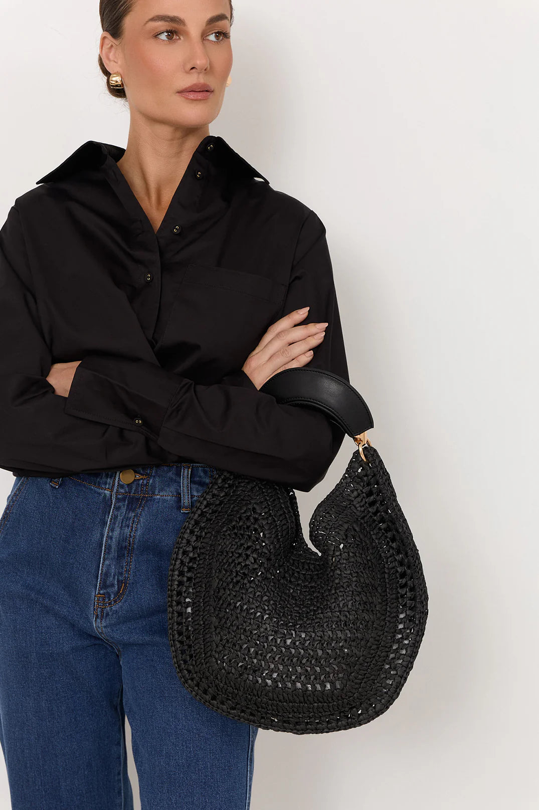 Round Weave Handle Handbag Black Bags and Purses Adorne