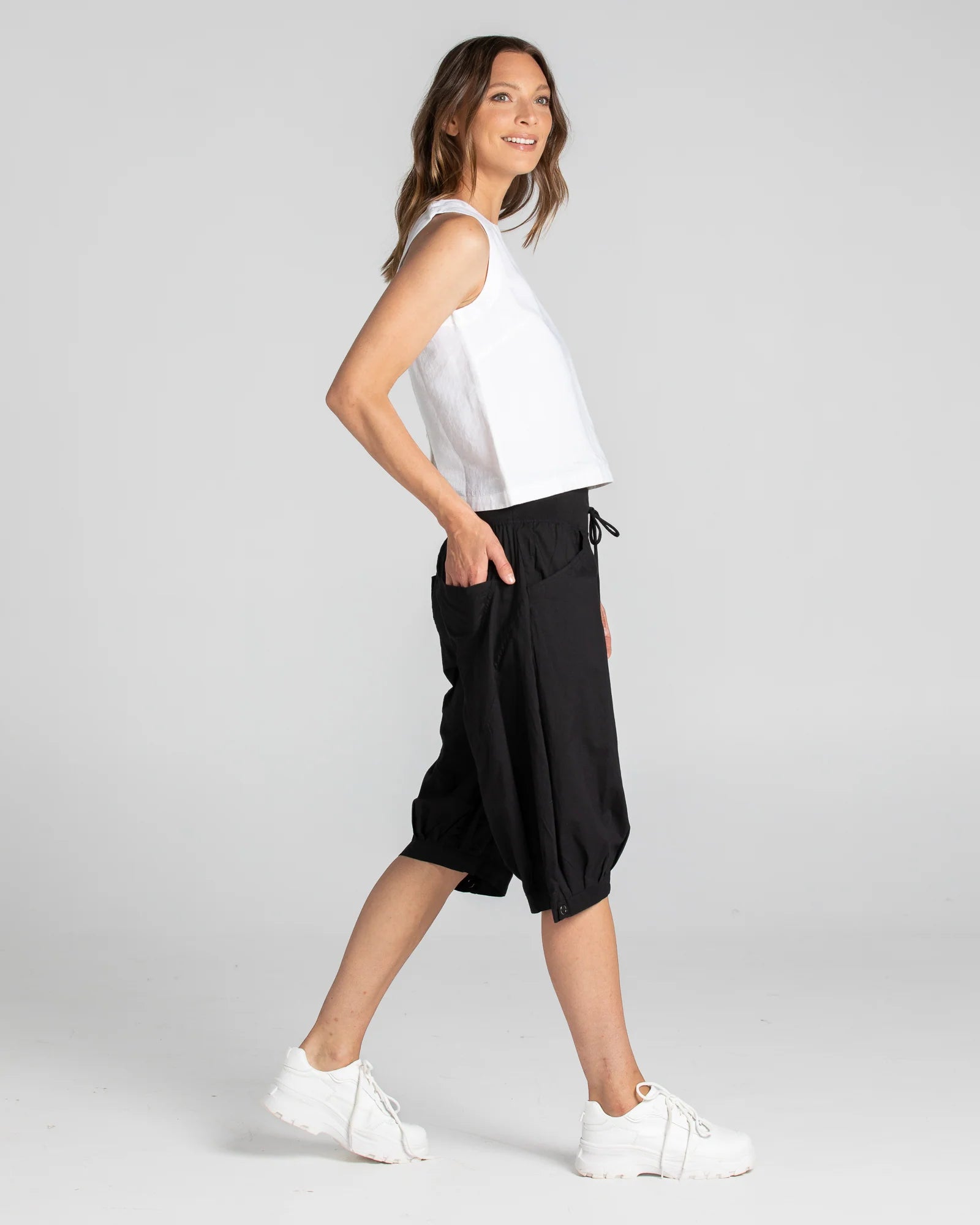Jada Short Basic Black Bottoms Boom Shankar
