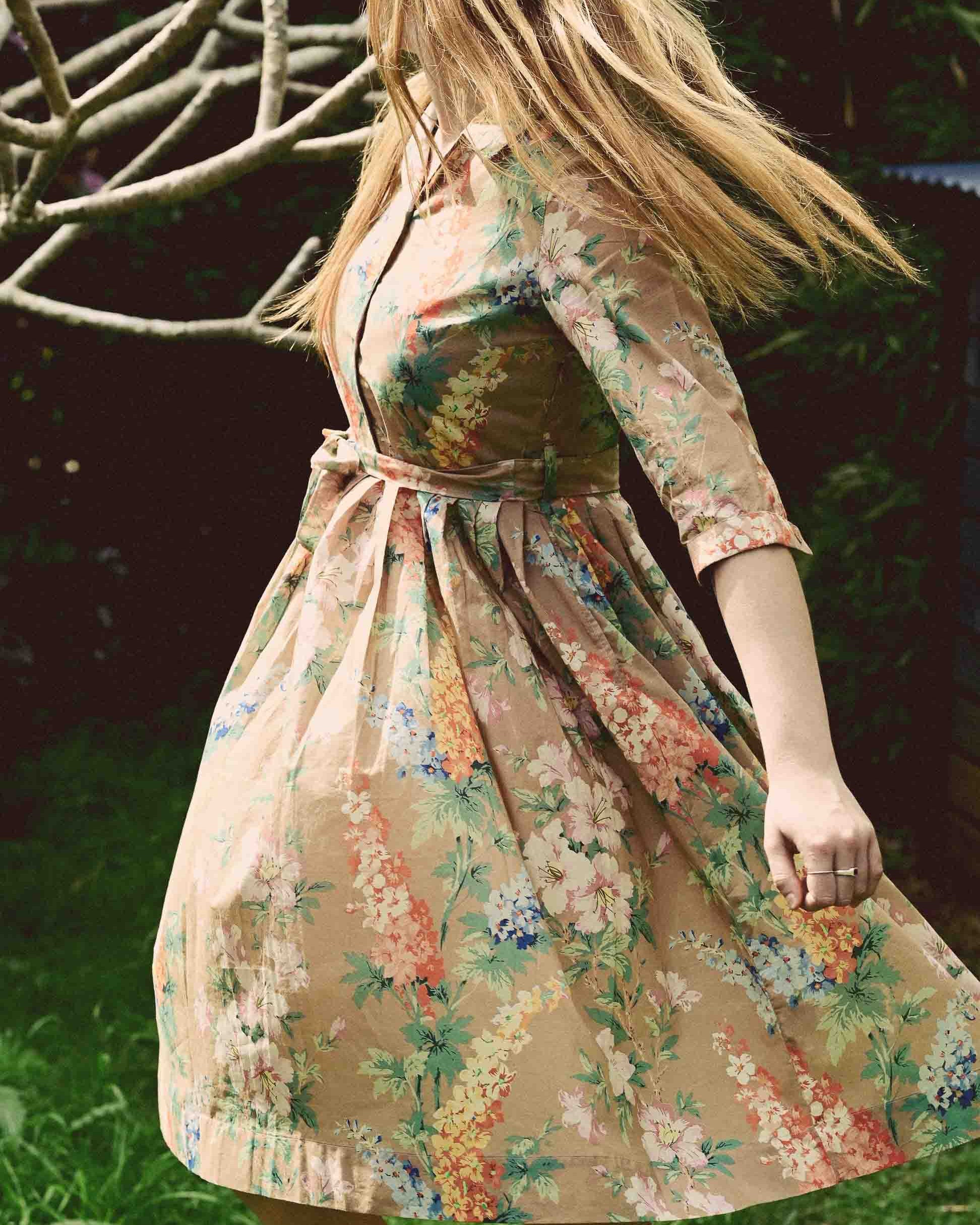 Gianna Dress in Flora Dresses Lazybones