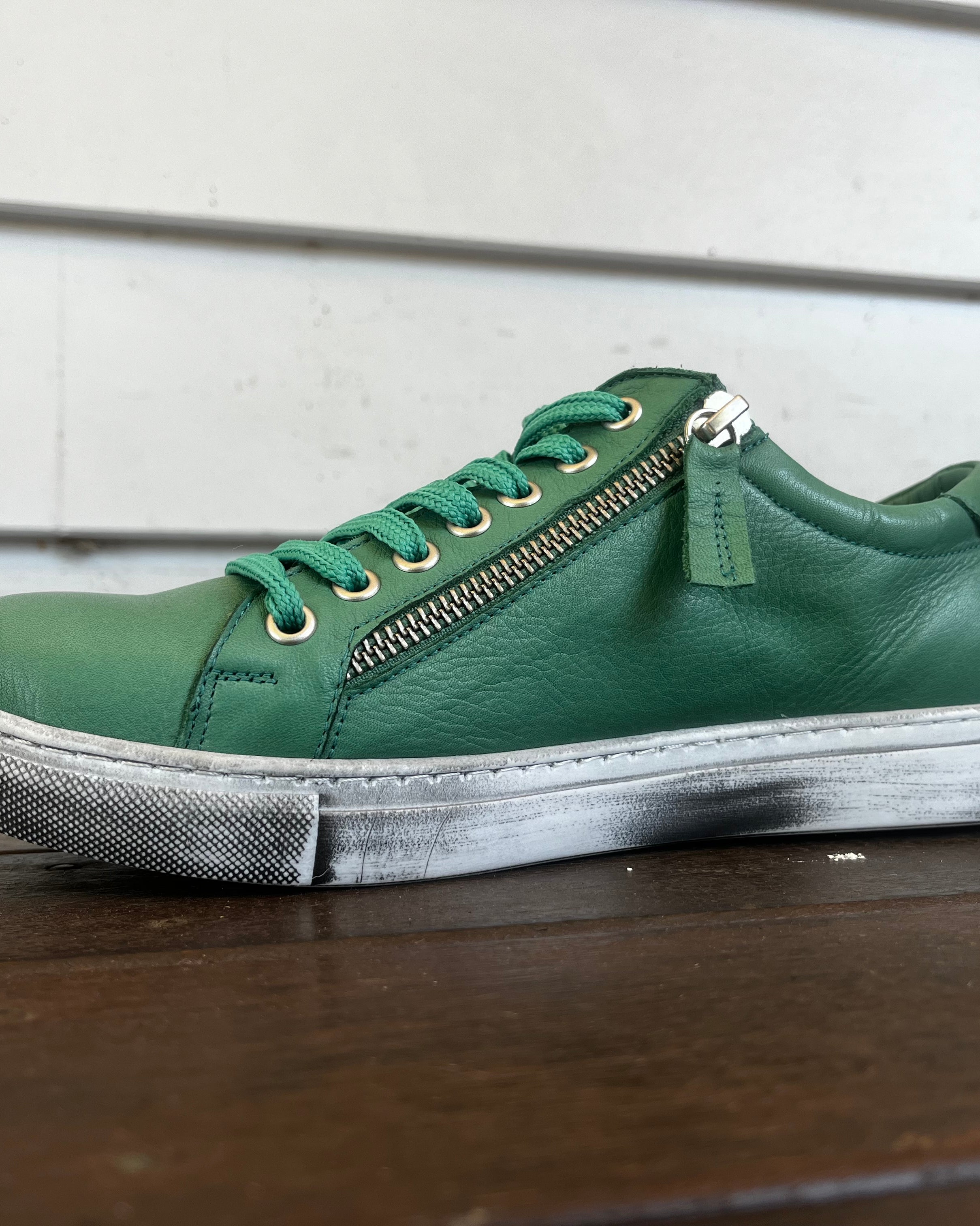 Token Shoe Twin Green (Double zip) Shoes Rilassare