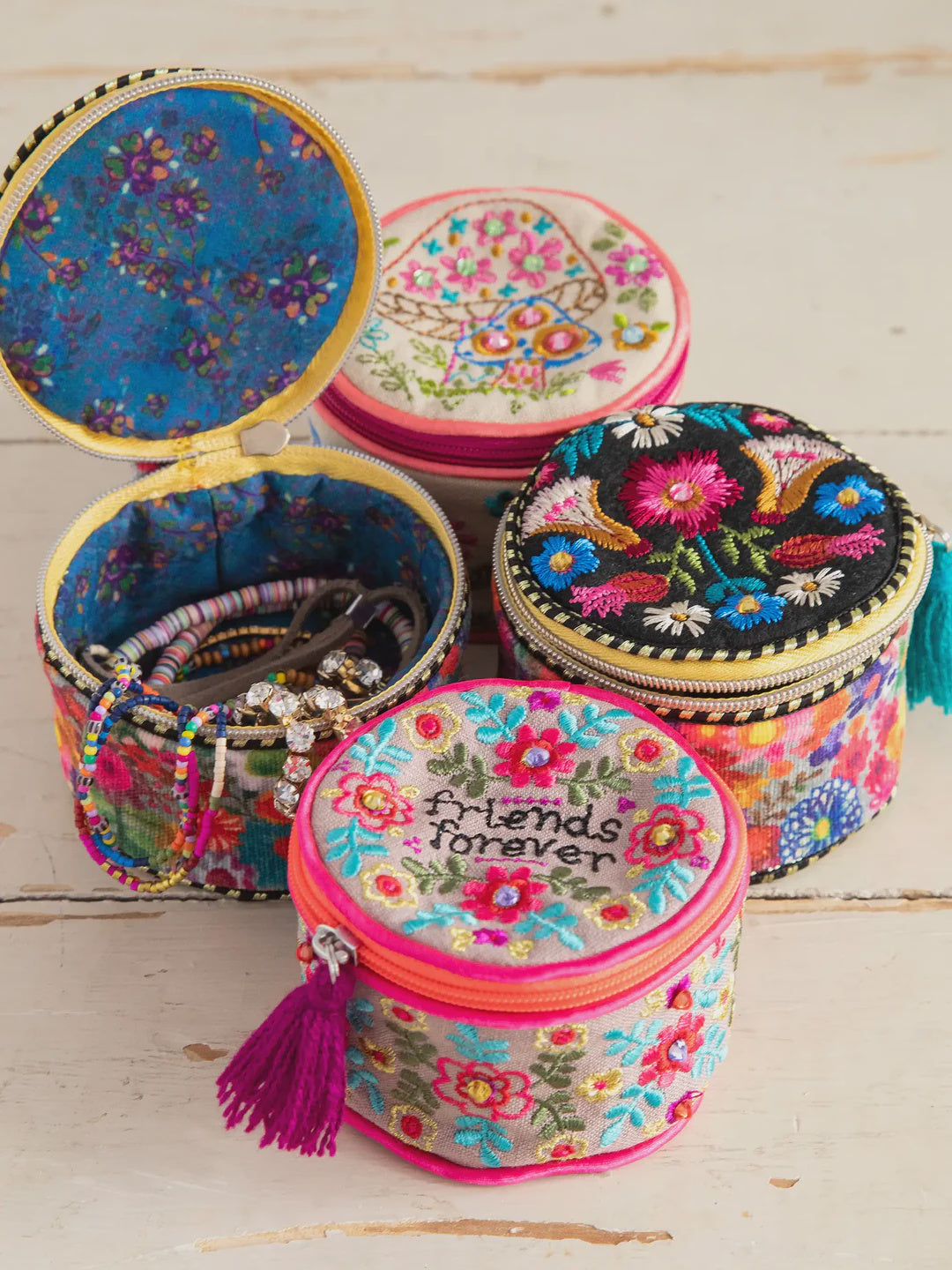 Jewellery Pouch Round Black Folk Flower Gifts and Accessories Natural Life