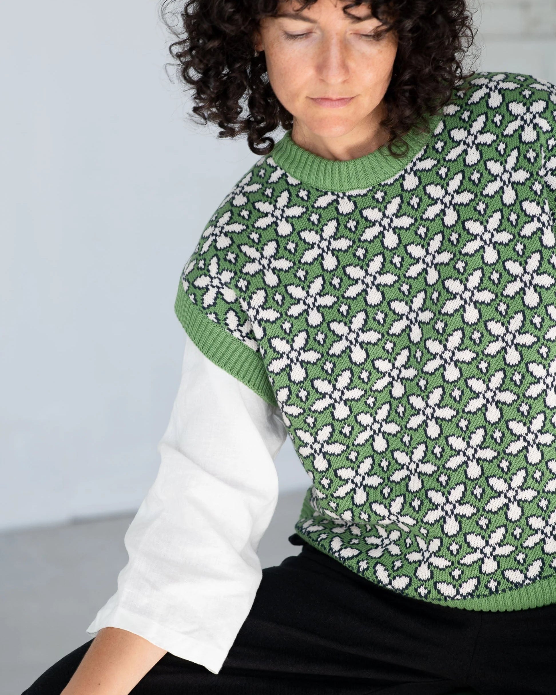 Jo Vest Flowers Tops Lazybones
