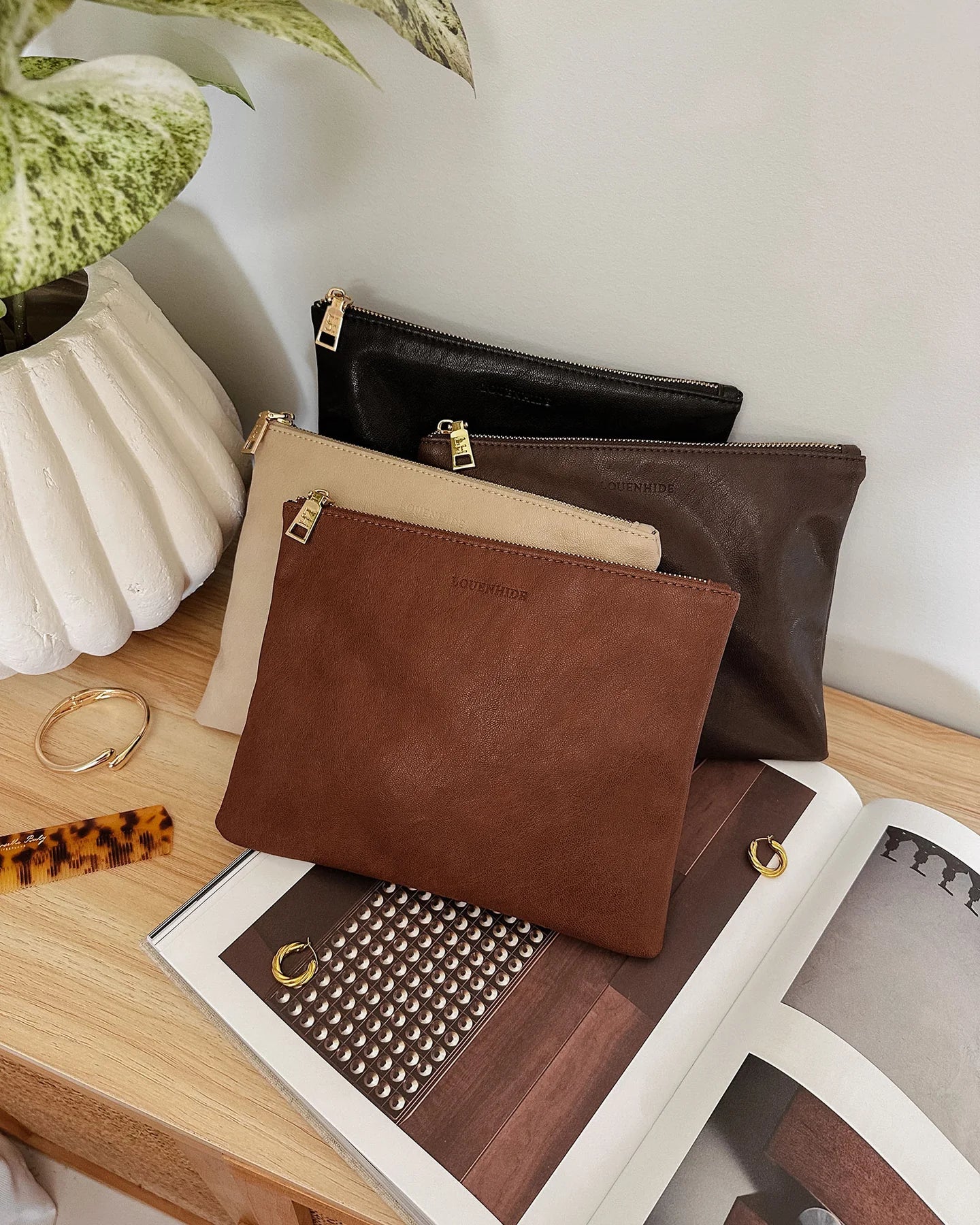 Louie Pouch - Saddle Chocolate - Global Free Style