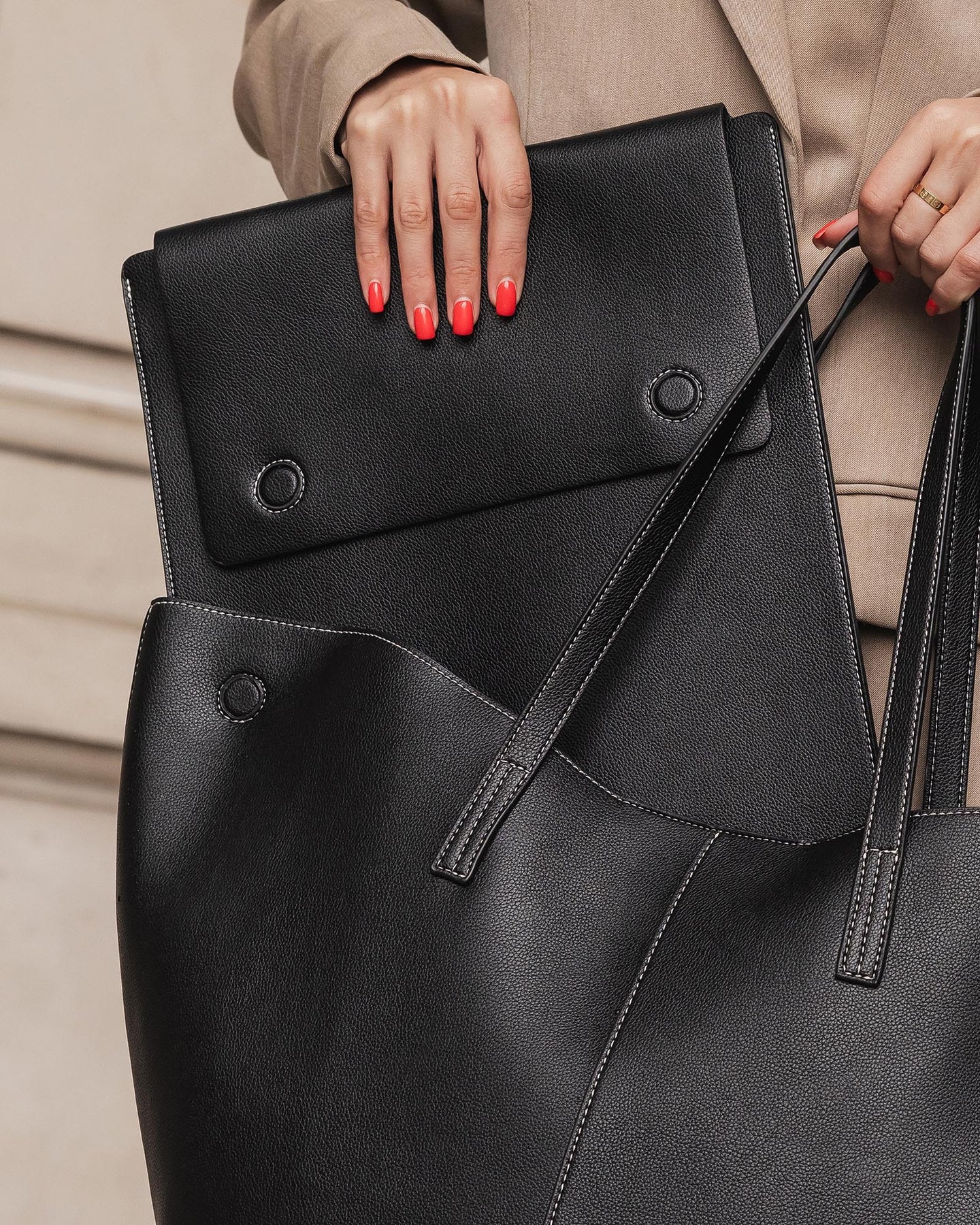 Mesa Laptop Slip Black Bags and Purses Louenhide