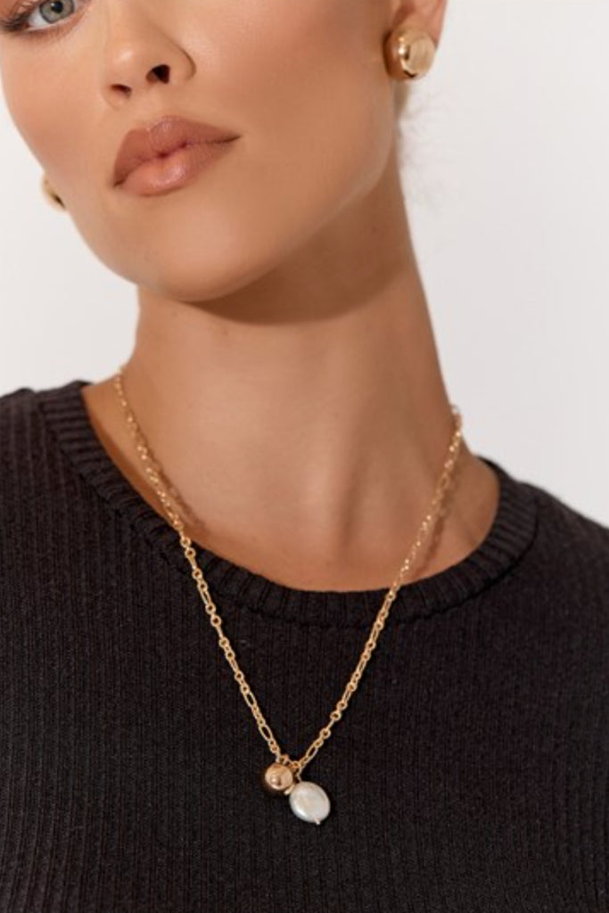 Metal Pearl Drop Necklace Gold/Cream - Global Free Style