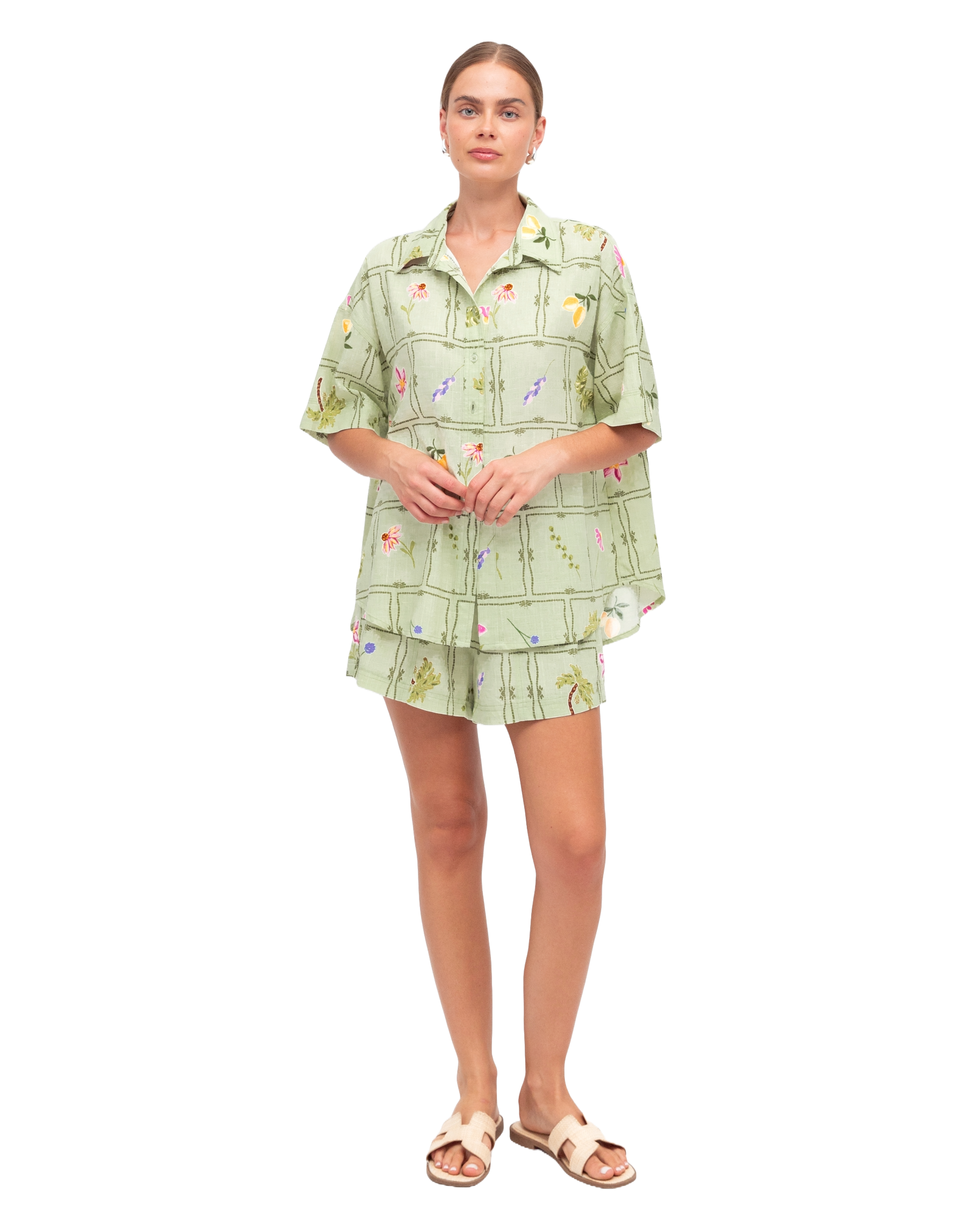 White Closet Iris - Global Free Style