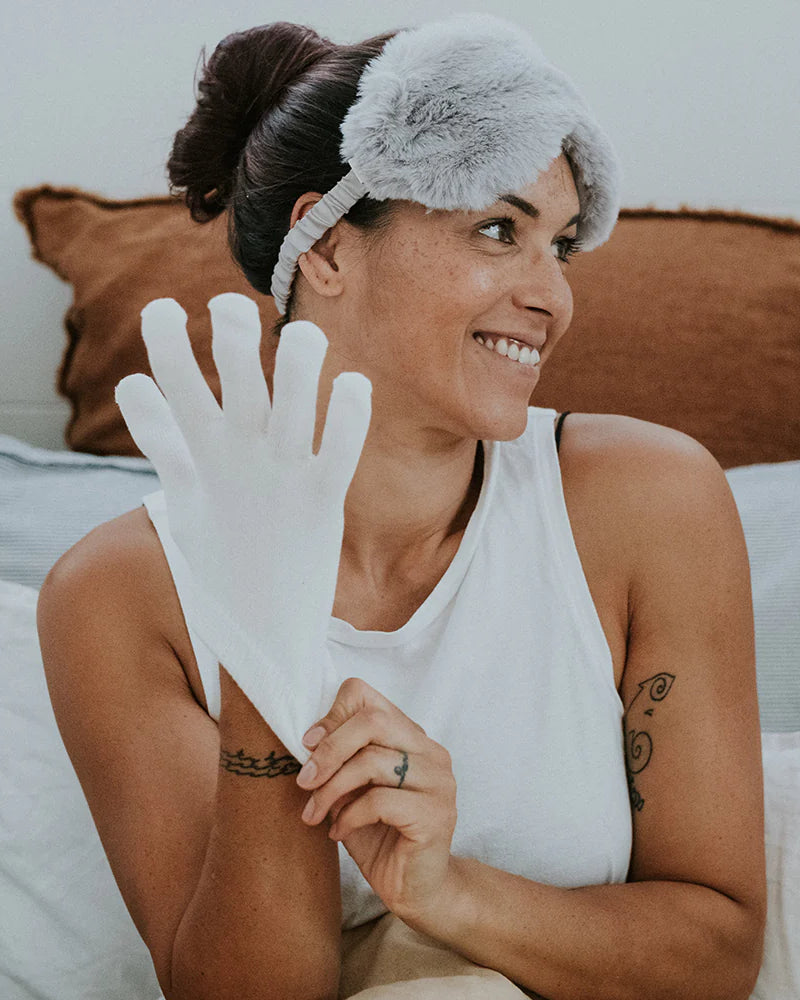 Spa Trends Gel Range Gloves Socks Annabel Trends