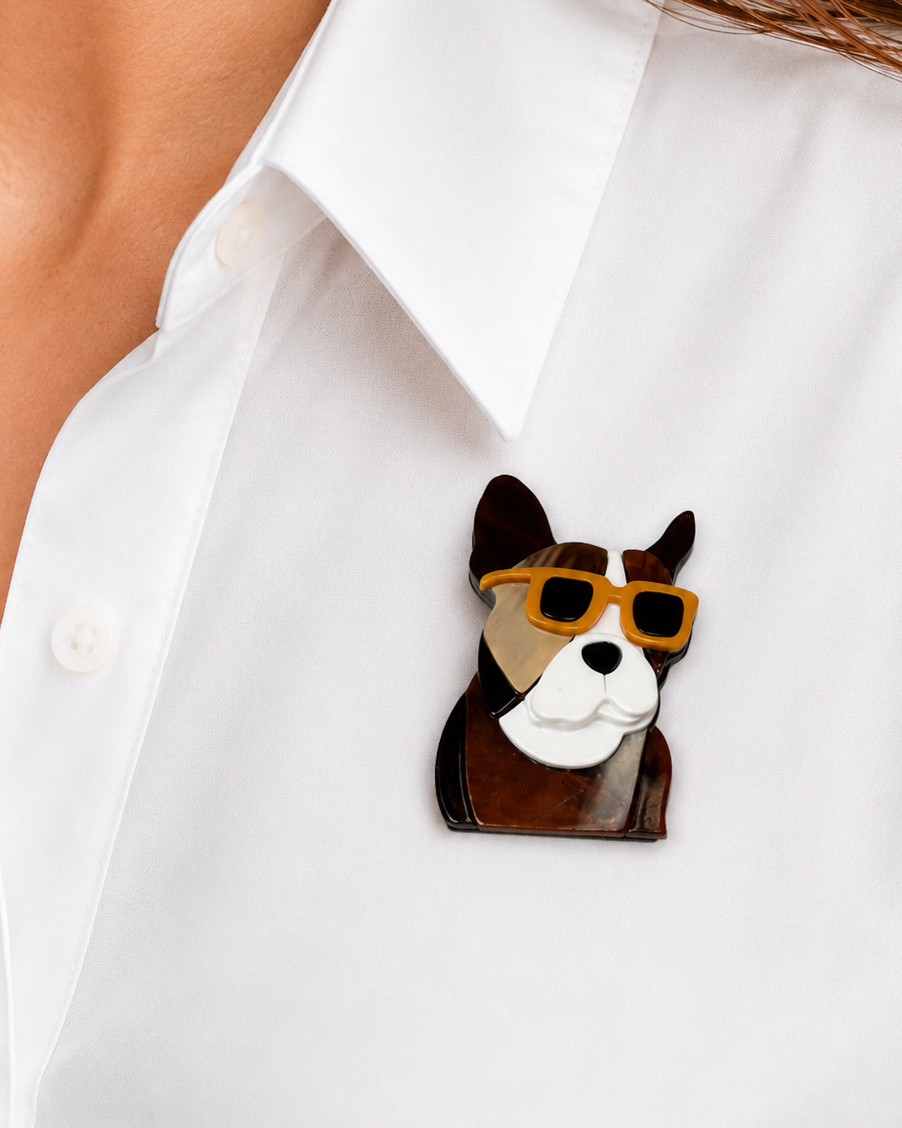Iris Frenchie Brooch Brown Brooches Urban