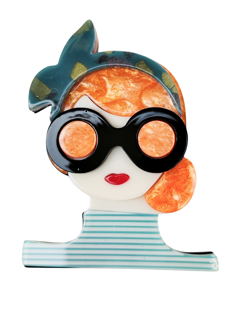 Iris Girl Brooch Cream Brooches Urban