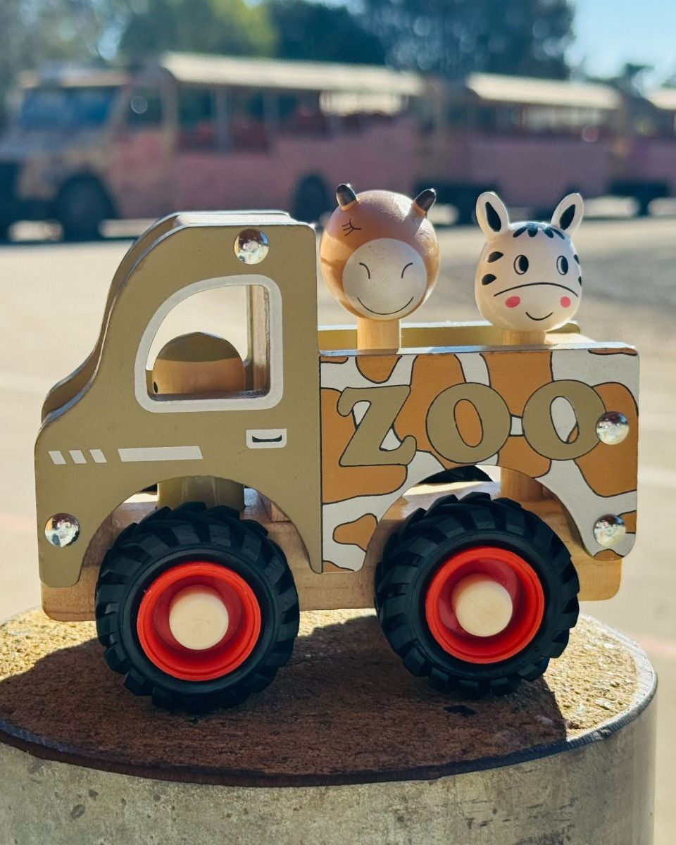Wooden Zoo Truck Toy with Animal Figurines Gifts and Accessories ToysLink