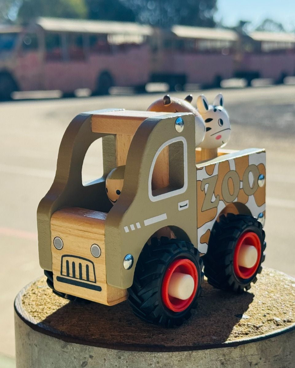 Wooden Zoo Truck Toy with Animal Figurines Gifts and Accessories ToysLink
