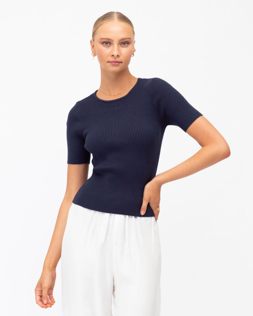 White Closet Ribbed Knit Short Top Navy - Global Free Style