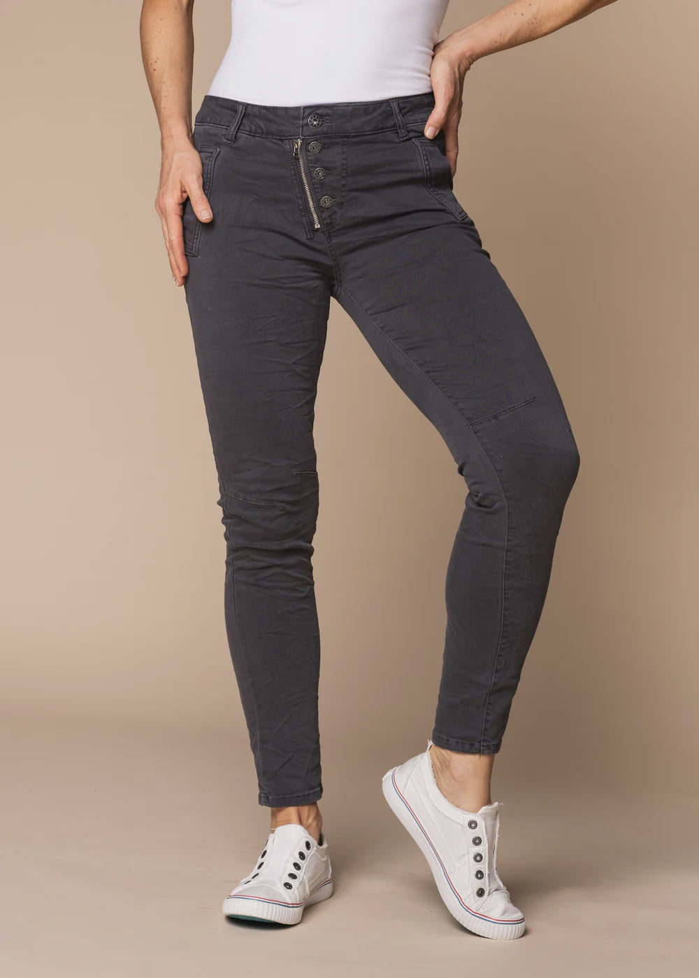 Nessie Pants in Dark Grey - Global Free Style