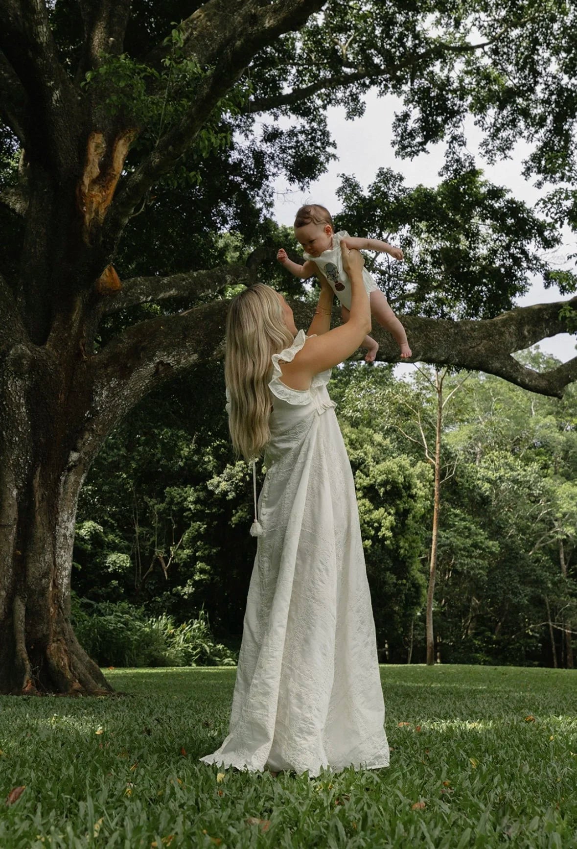 Swan Heirloom Maxi Dress White Dresses Jollou