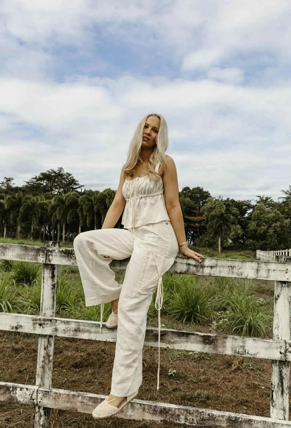 Tie The Knot Top White Tops Jollou