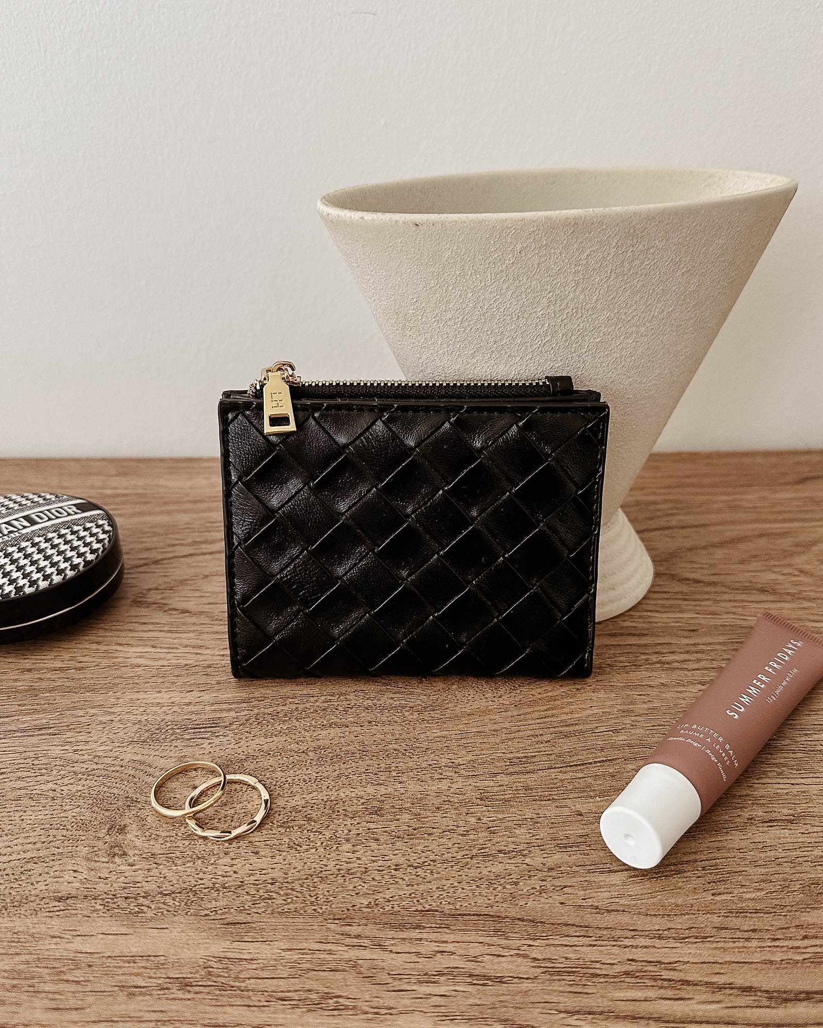 Lily Woven Wallet Black Bags and Purses Louenhide