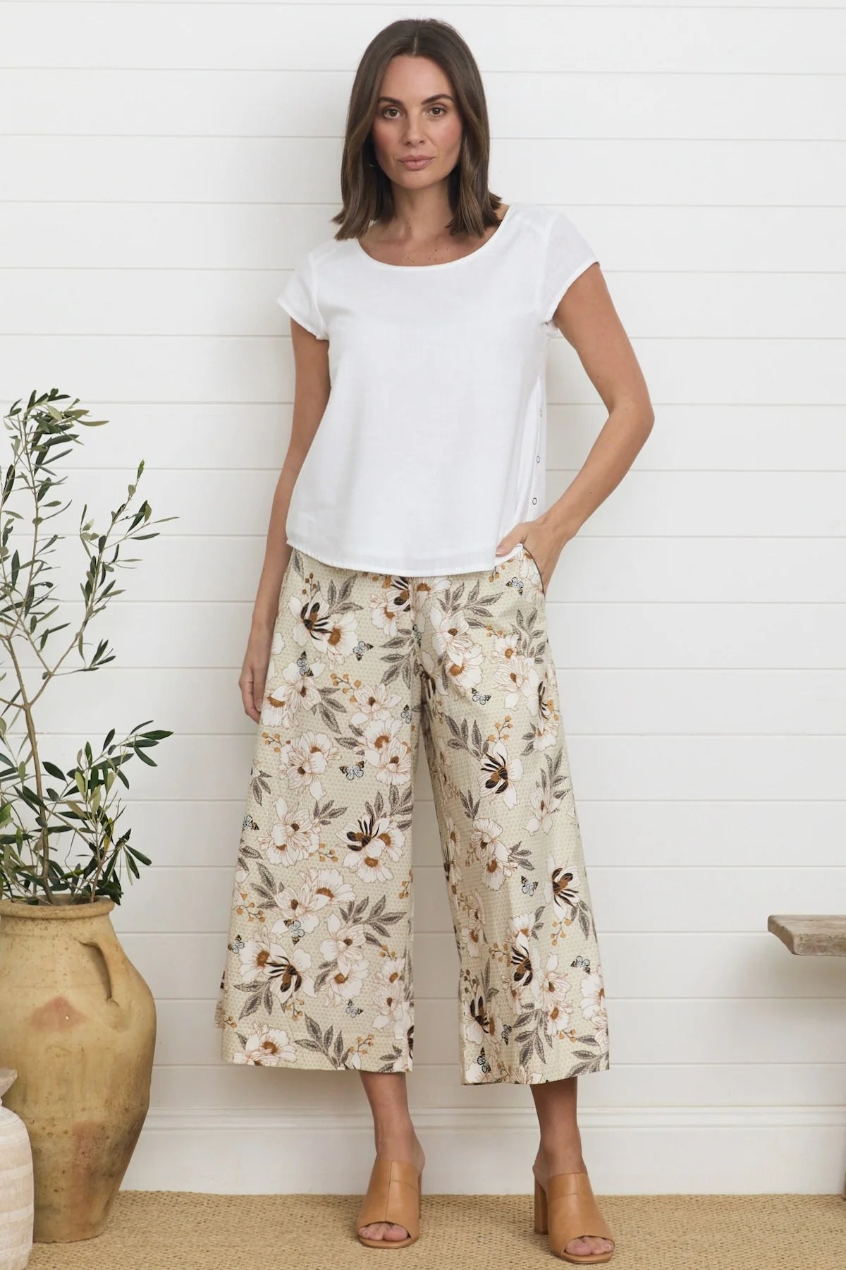 Remi Top White Tops MahaShe