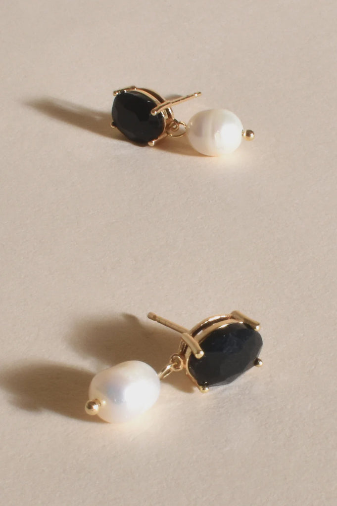 Julianna Jewel Top Pearl Drop Earrings Black/Cream - Global Free Style