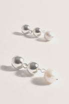 Pearl Drop Metal Ball Event Earrings Silver/Cream - Global Free Style