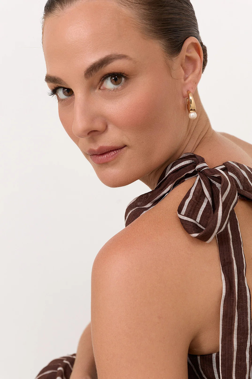 Pearl Drop Curved Front Earrings Silver/Cream Earrings Adorne