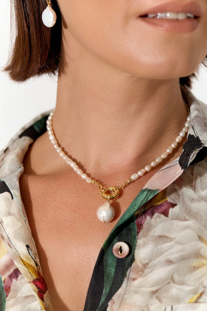 Freshwater Pearl Drop Necklace Cream/Gold Necklaces Adorne   