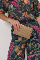 Weave Structured Clutch Chocolate/Gold - Global Free Style