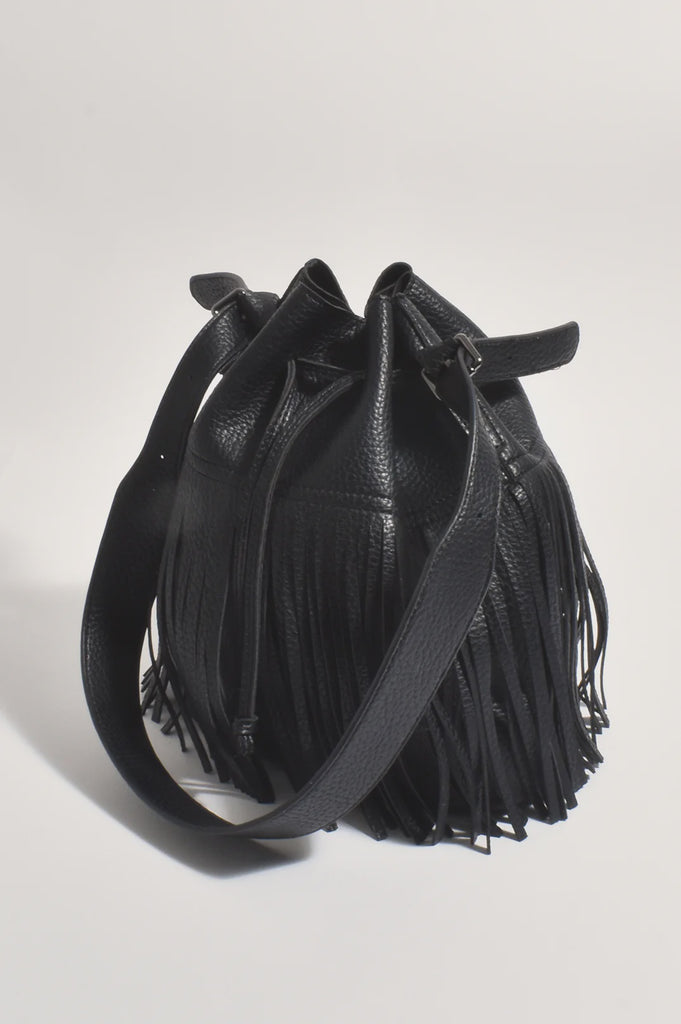 Taylor Fringed Bucket Bag Black - Global Free Style