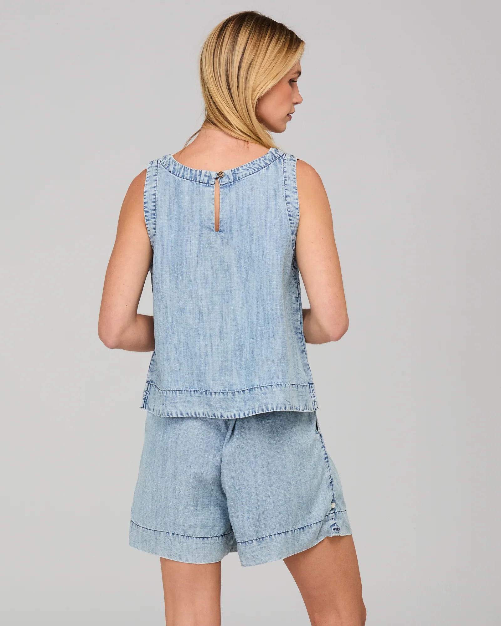 Mona Top Comoda Tops Boom Shankar