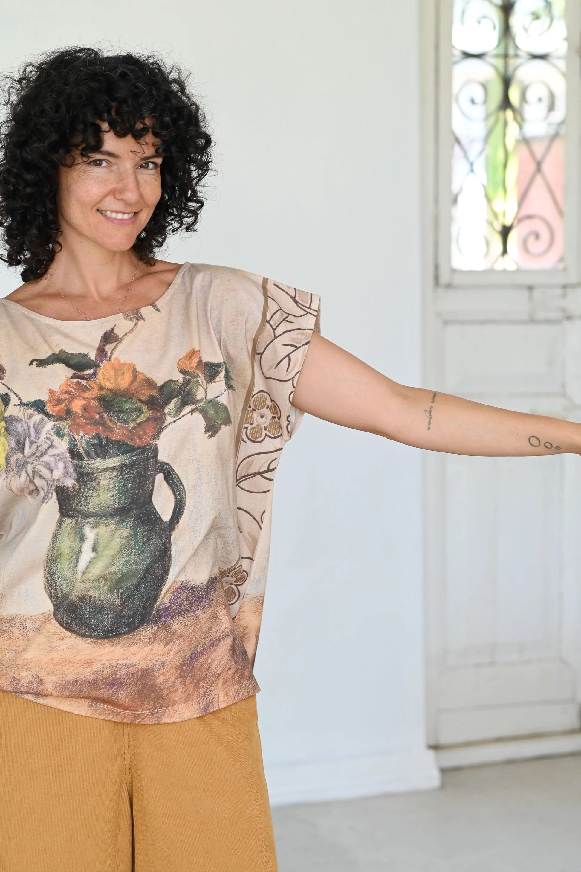 Eleanor Tee Fleurs Tops Lazybones