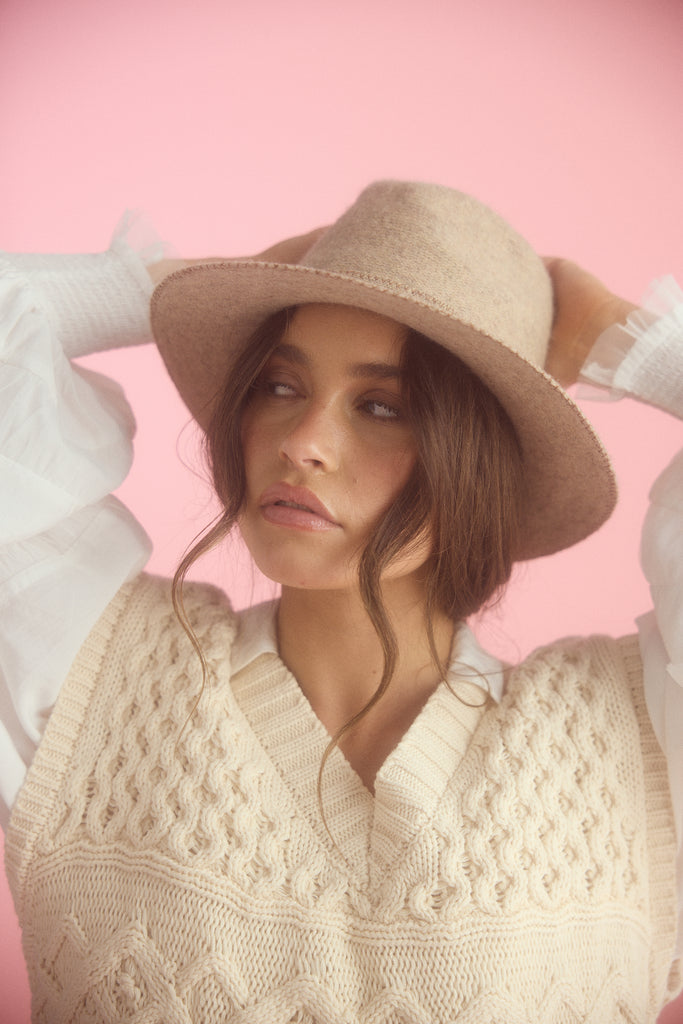 Rose Bay Rancher Beige Hats & Millinery Holiday Trading