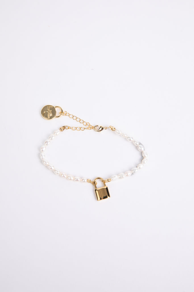 Locked Lover Bracelet Gold Bracelets and Bangles Holiday Trading   