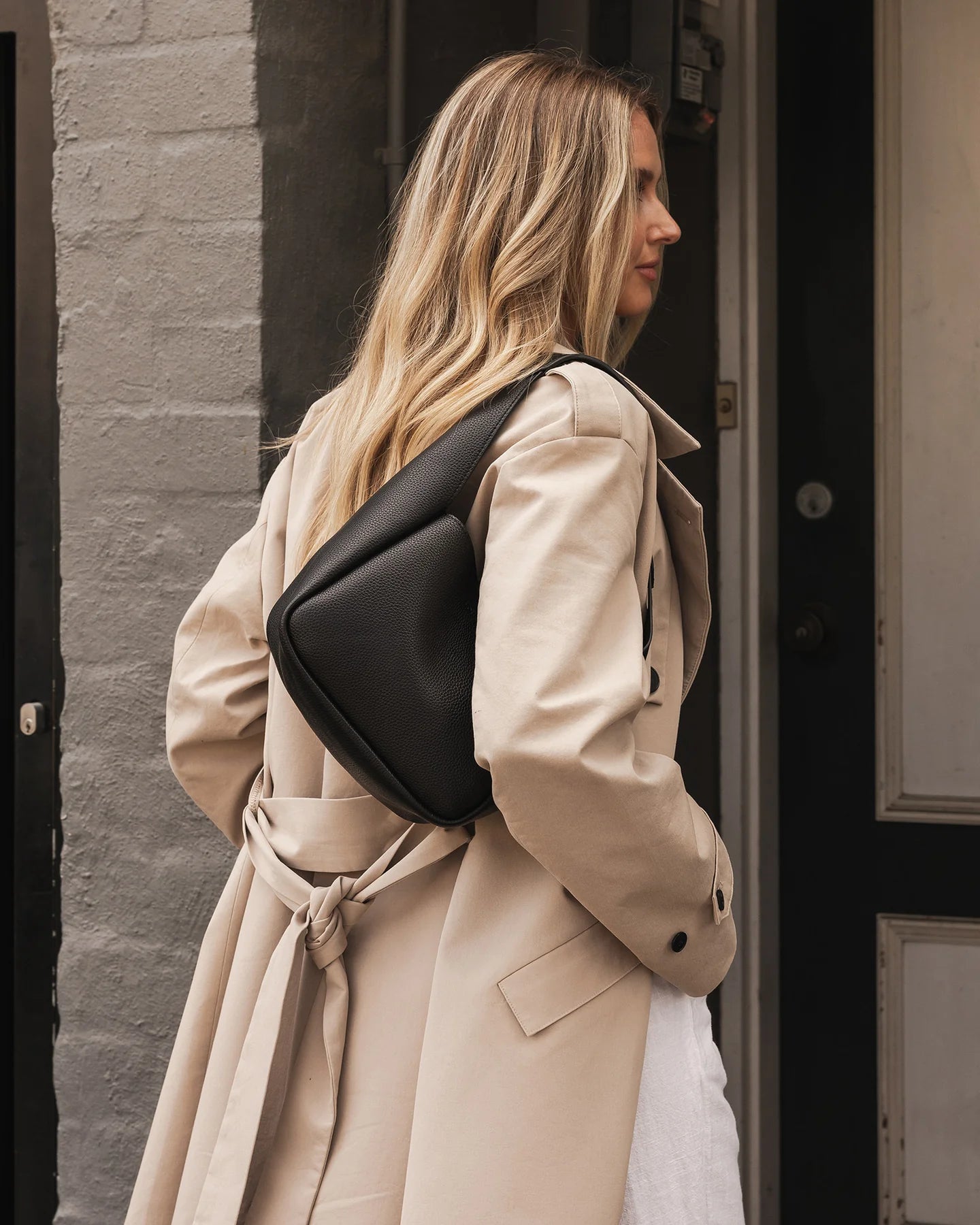 Kendall Shoulder Bag Black Bags and Purses Louenhide